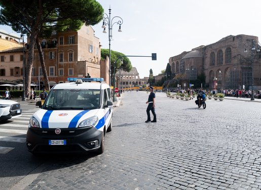 rome/L1002153.jpg