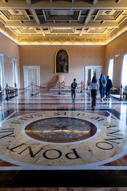 rome/L1002369.jpg