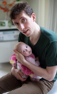 10-Years/Daddy on the fitness ball_4685927168_o.jpg